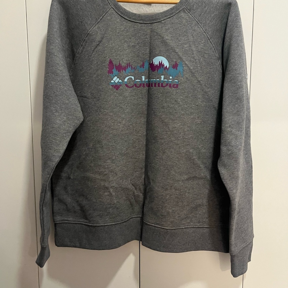 Columbia Women's Gray Sweater